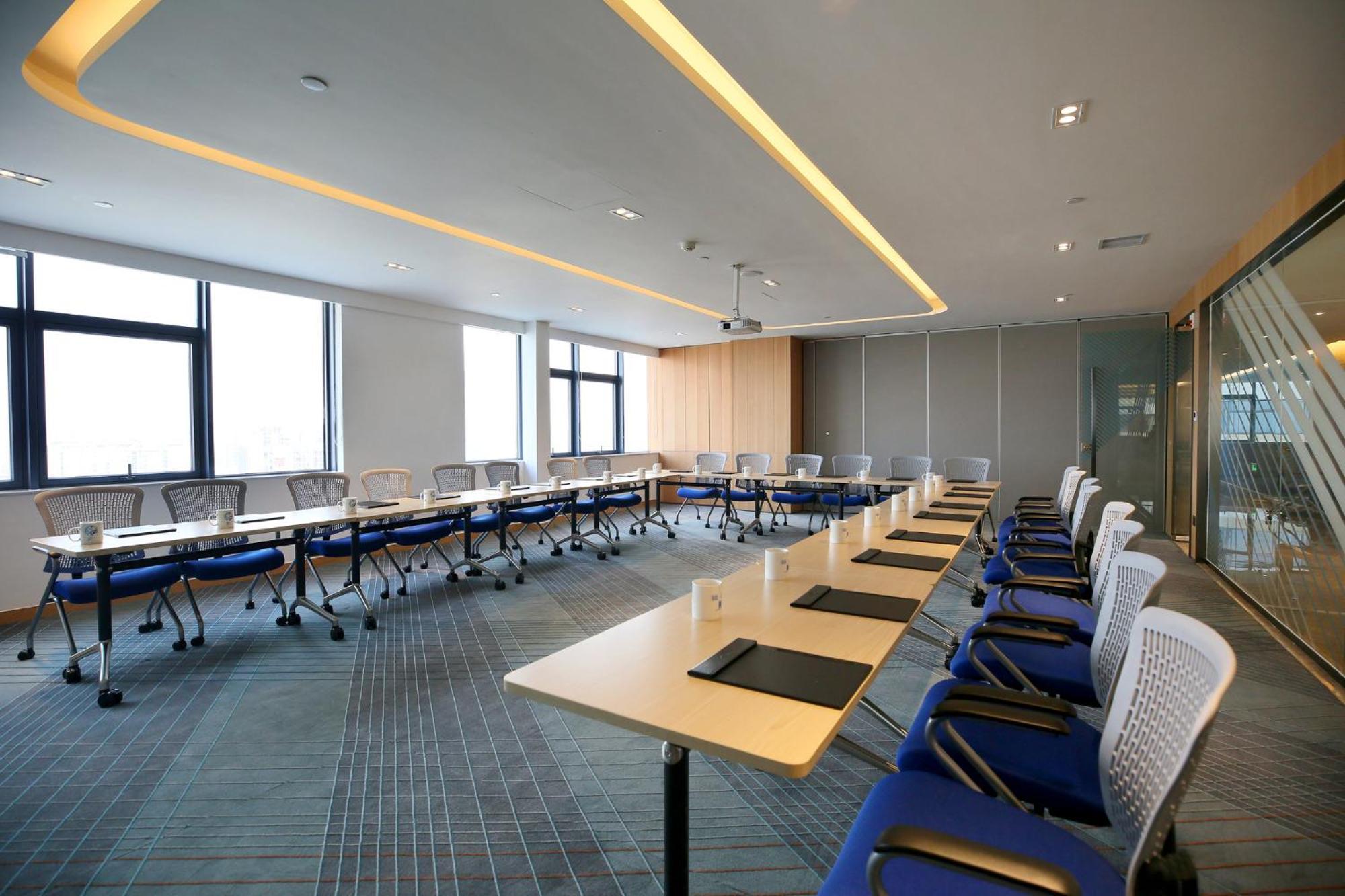 Holiday Inn Express Chengdu North Railway Station By Ihg - Near Panda Base, Near Chunxi Road エクステリア 写真