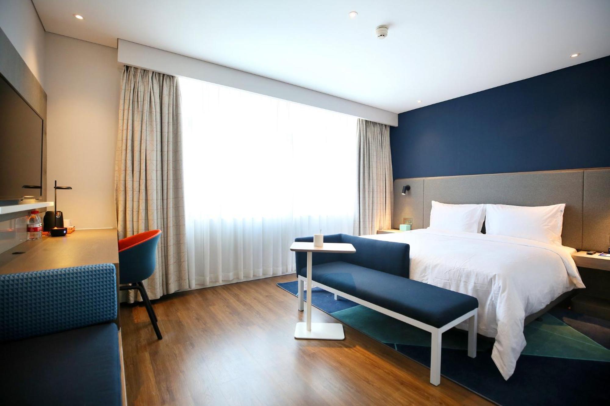 Holiday Inn Express Chengdu North Railway Station By Ihg - Near Panda Base, Near Chunxi Road エクステリア 写真