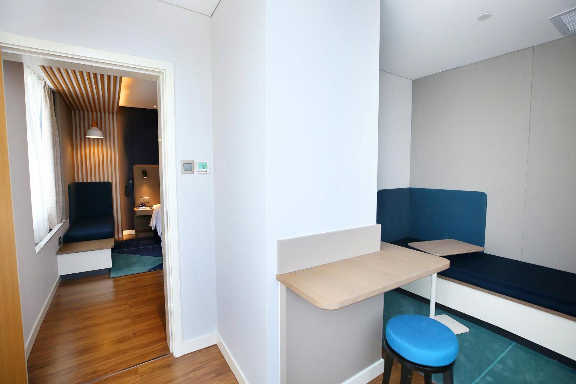 Holiday Inn Express Chengdu North Railway Station By Ihg - Near Panda Base, Near Chunxi Road エクステリア 写真