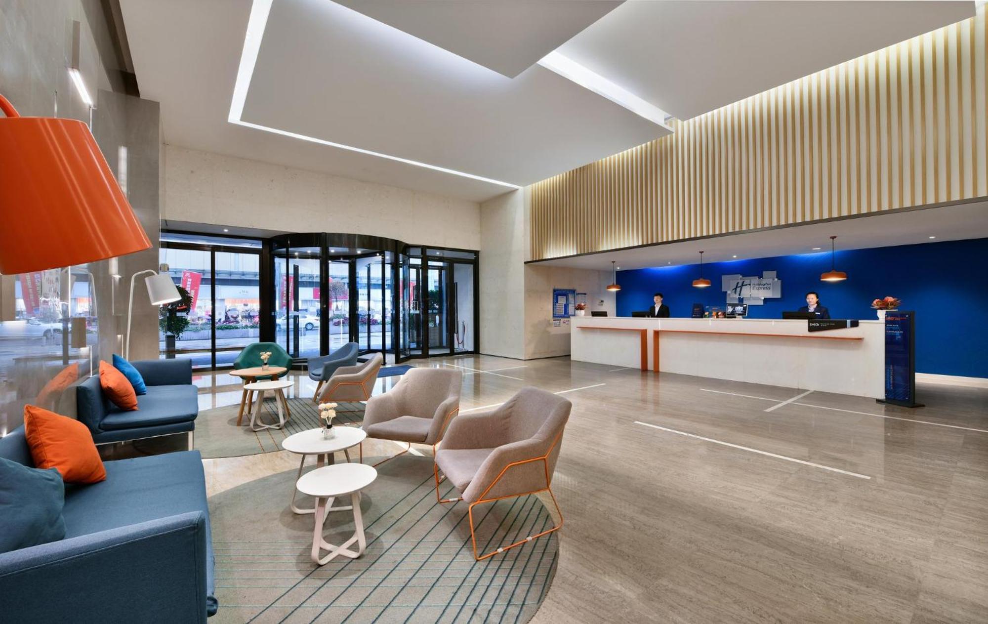 Holiday Inn Express Chengdu North Railway Station By Ihg - Near Panda Base, Near Chunxi Road エクステリア 写真