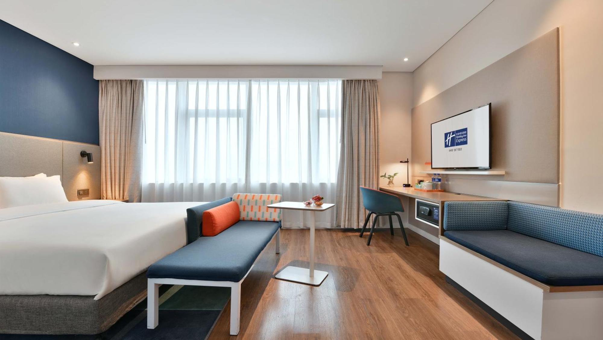 Holiday Inn Express Chengdu North Railway Station By Ihg - Near Panda Base, Near Chunxi Road エクステリア 写真